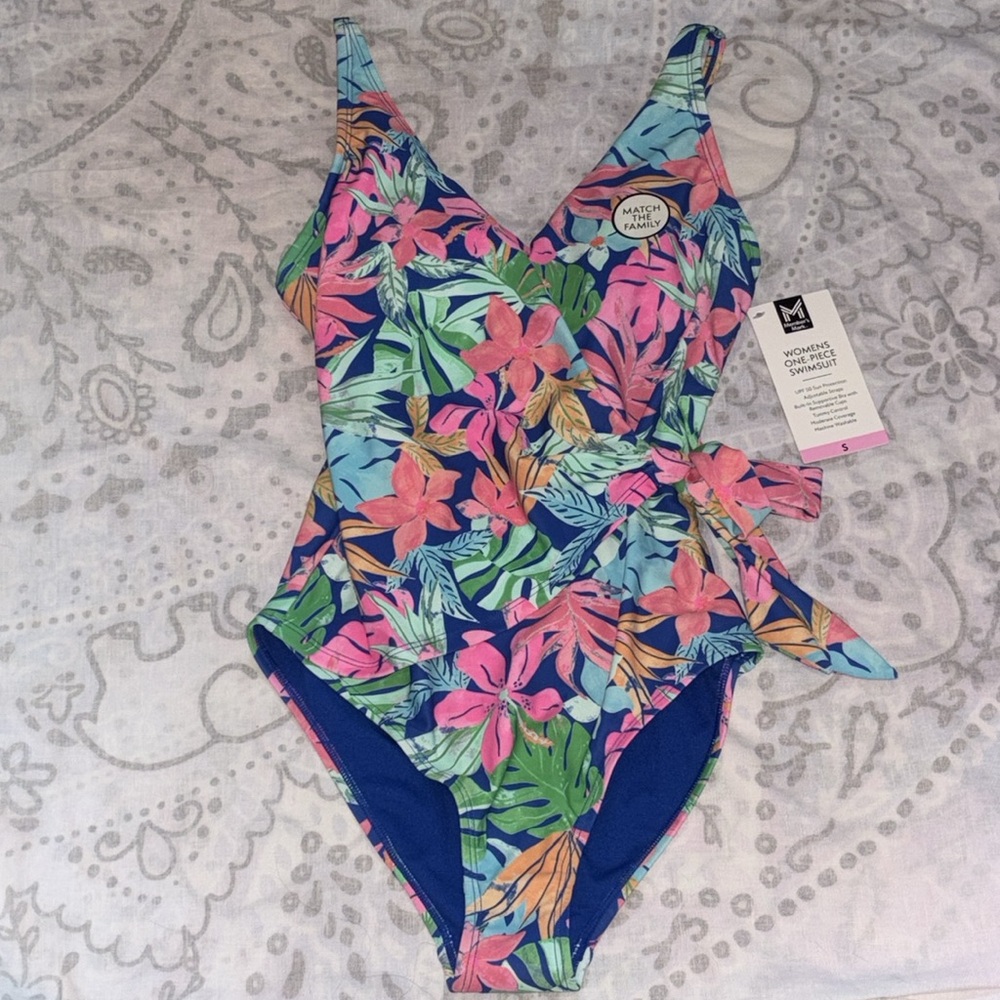 NEW Member's Mark Wrap-Style One-Piece Swimsuit Family Print Sz S
